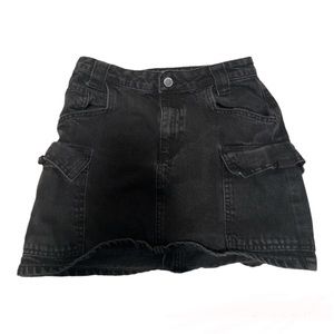 Black topshop skirt!